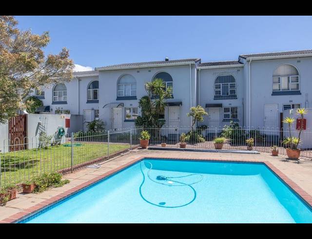 2 BEDROOM TOWNHOUSE FOR SALE IN PLUMSTEAD